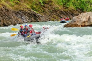 explore jinja nile water rafting and bangee jumping